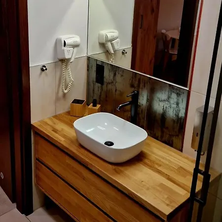 Royal 111 3* Kolobřeh