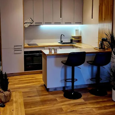 Royal 111 Aparthotel