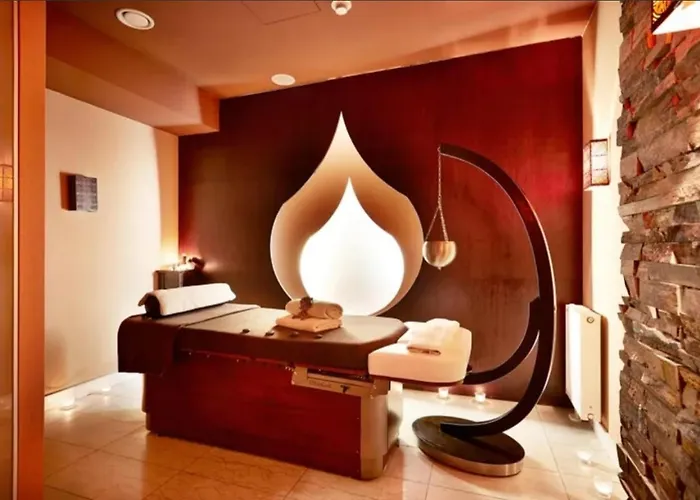 Royal 111 Apartahotel 3*