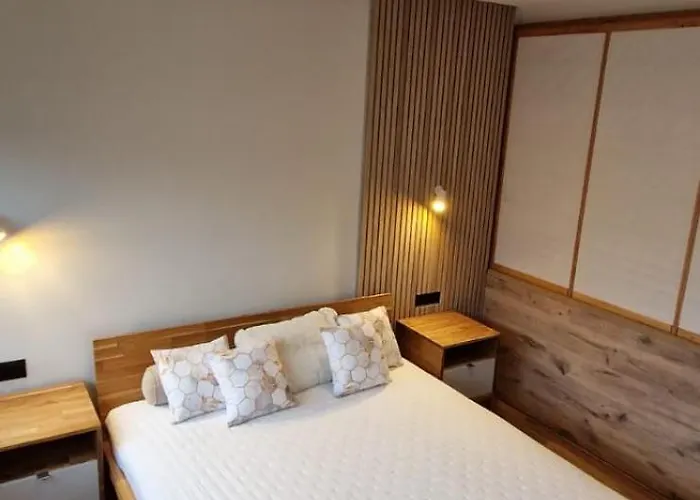 Royal 111 Apartahotel 3*