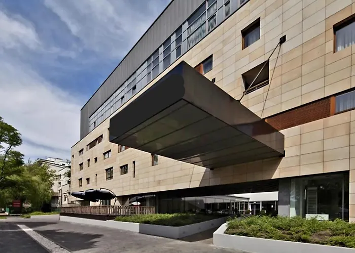 Royal 111 Apartahotel